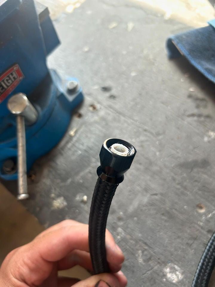 What is pressure drop and how do flow rates affect it? Selecting the right AN PTFE Hose size